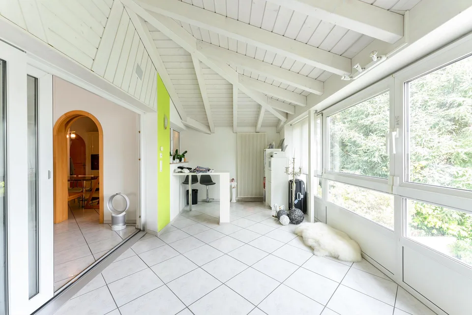 Charaktervolle Dachwohnung mit Wintergarten – Foto 7 von 9