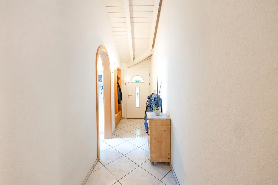Charaktervolle Dachwohnung mit Wintergarten – Foto 6 von 9