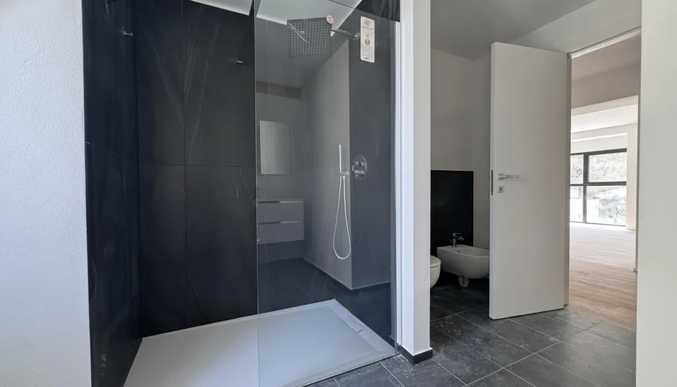 MODERNO ED AMPIO 3.5 LOCALI DI CHARME A MENDRISIO CENTRO
