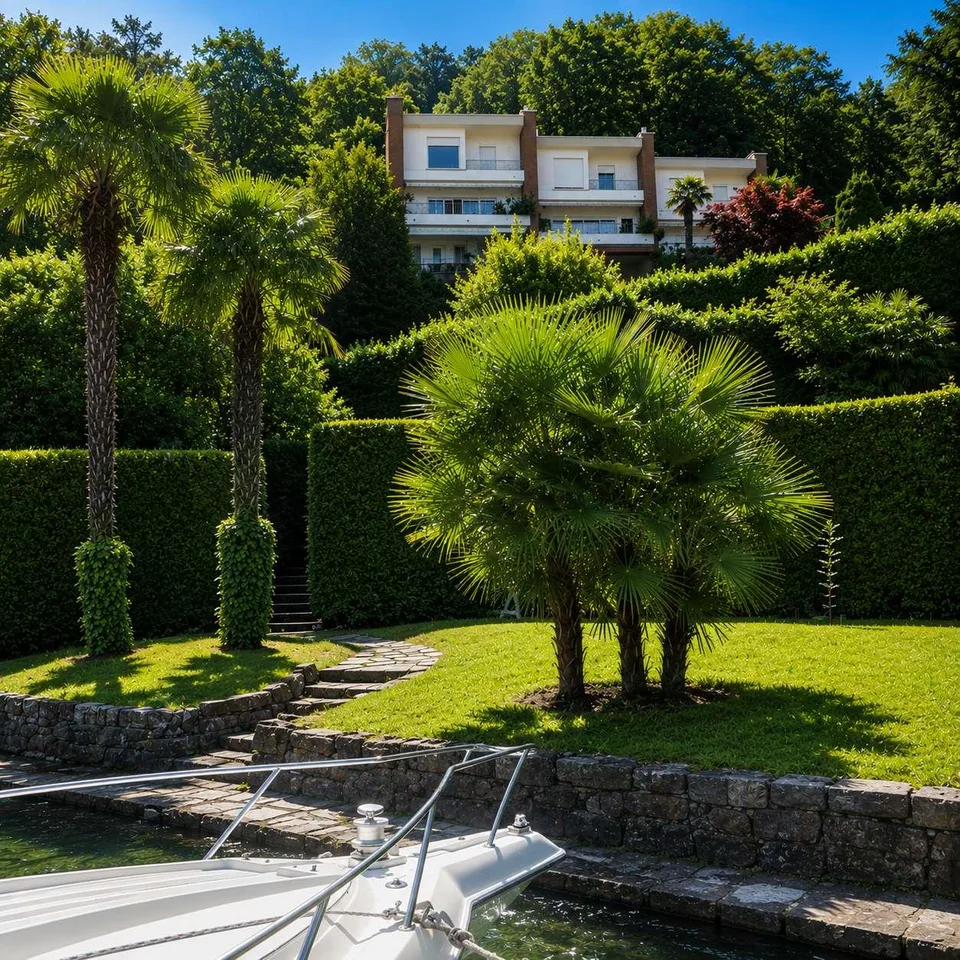 Villa con Spiaggia e Pontile Privato a Montagnola