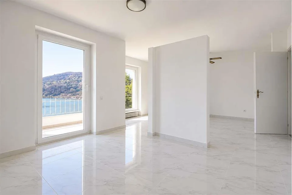 Villa con Spiaggia e Pontile Privato a Montagnola – foto 13 di 13