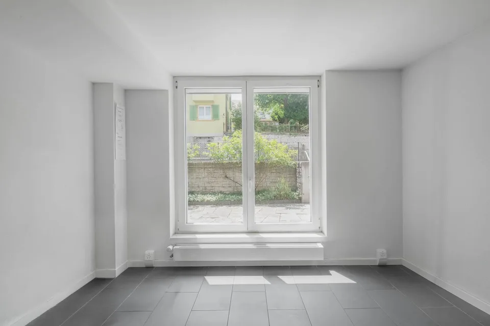 Vielseitige Gewerbe- / Praxis- / Bürofläche (80 m²) an zentraler La...
