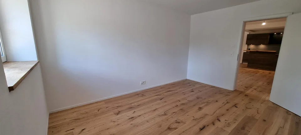 offene, grosszügige 3.5-Zimmer Wohnung mit Blick ins Grüne – Foto 20 von 24
