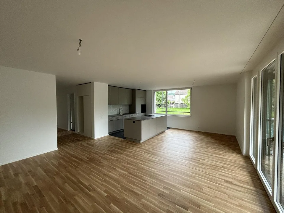 Schöne 4.5-Zimmer Gartenwohnung an ruhiger und zentraler Lage