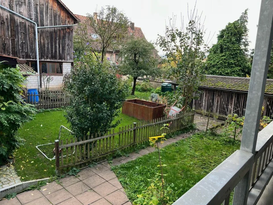 Gemütliche 4.5-Zimmer-Wohnung mit Balkon in Hallau