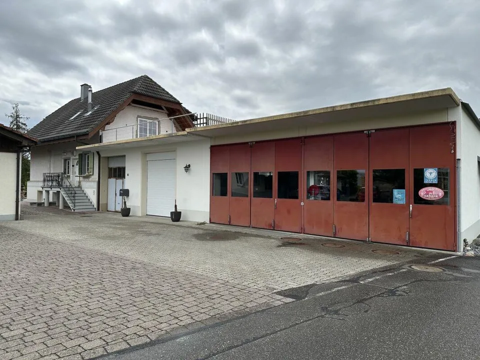 Liebevoll saniertes Wohnhaus mit Werkstatt und viel Platz für Ihre ...