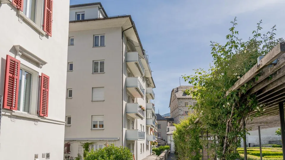 Appartamento di 4,5 locali con vista panoramica sul Schlossgarten di Brig