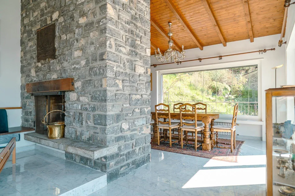 Casa unifamiliare con piscina a Sagno