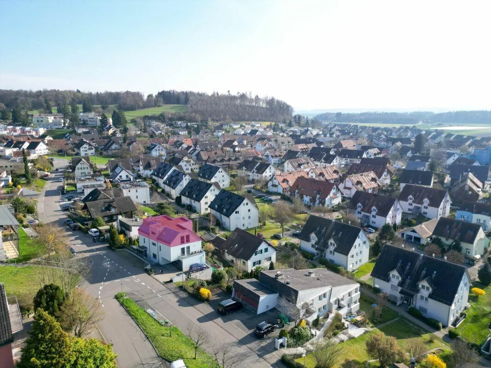 Grosszügiges Wohnen mit Weitblick über Bachenbülach – Foto 12 von 13