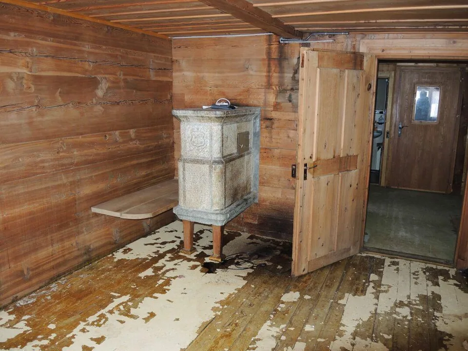 Traditionelle 2.5 Zimmerwohnung in altem Walliserhaus. Reserviert.
