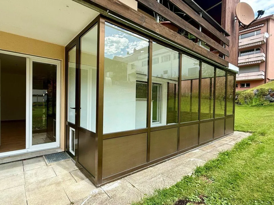 5.5-Room Ground Floor Apartment with Winter Garden and Land Share