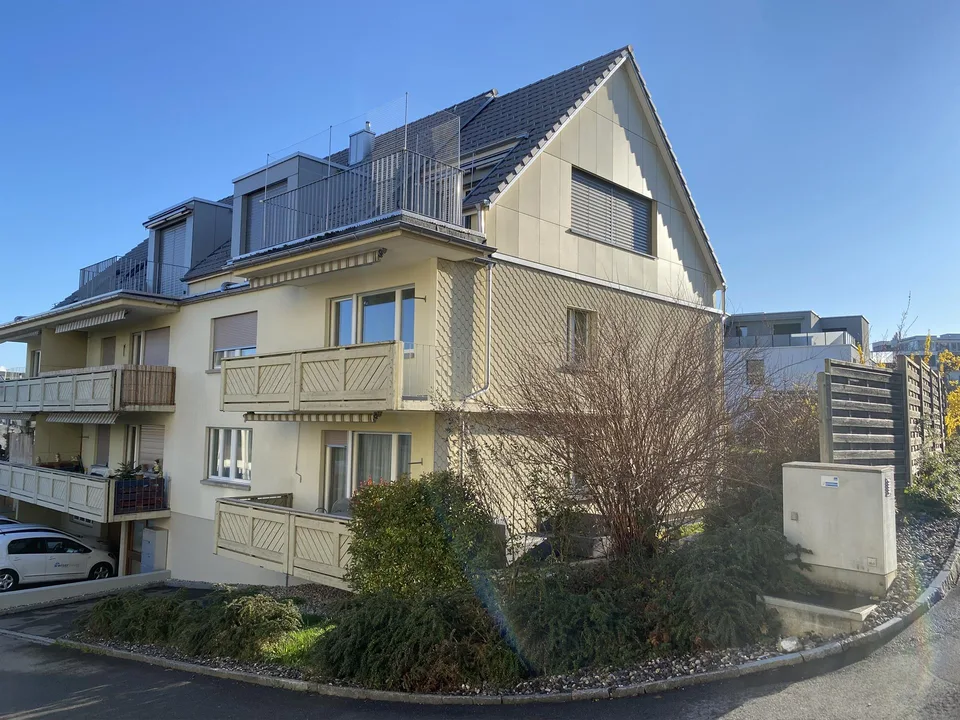 Sonnig, ruhig, steuergünstig – Ihre neue Wohnung in Wilen b. Wollerau