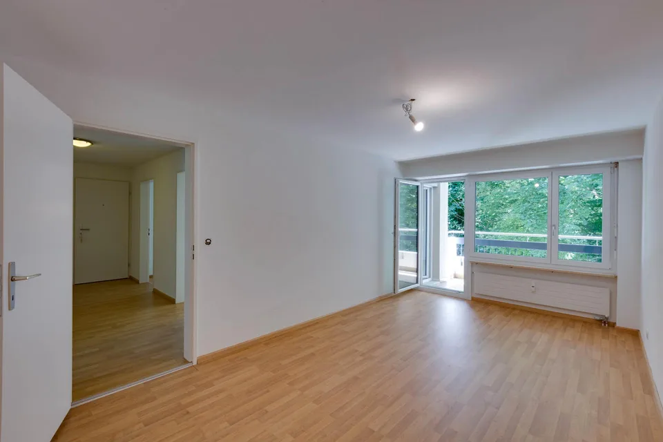 In a green and quiet residential area