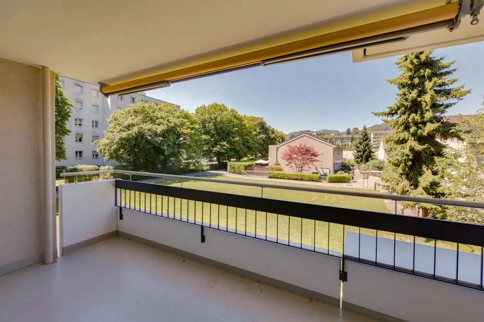 In a green and quiet residential area
