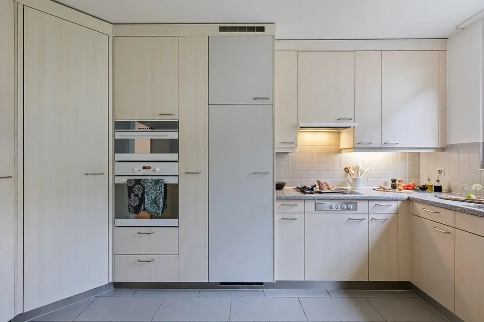 Maisonette apartment with large, ground-level terrace