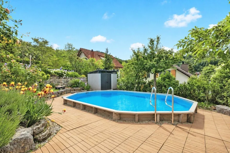 Ampia casa unifamiliare di 6,5 locali con piscina e serra – foto 17 di 29