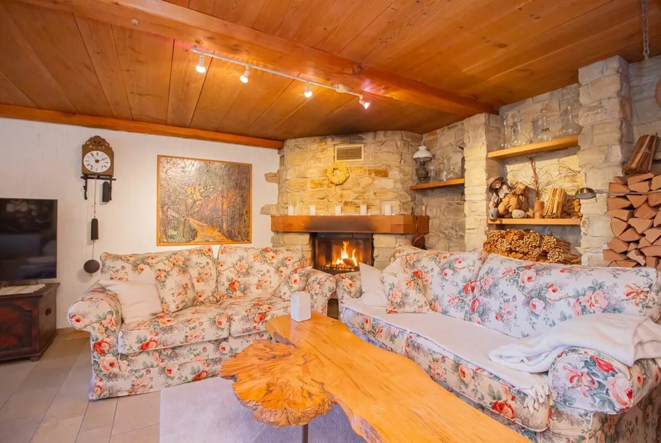 Casa di campagna unica con giardino pittoresco