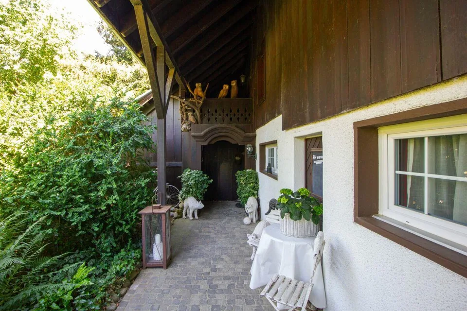 Casa di campagna unica con giardino pittoresco