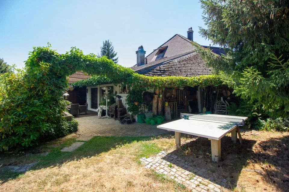 Einzigartiges Landhaus mit malerischem Garten – Foto 13 von 17