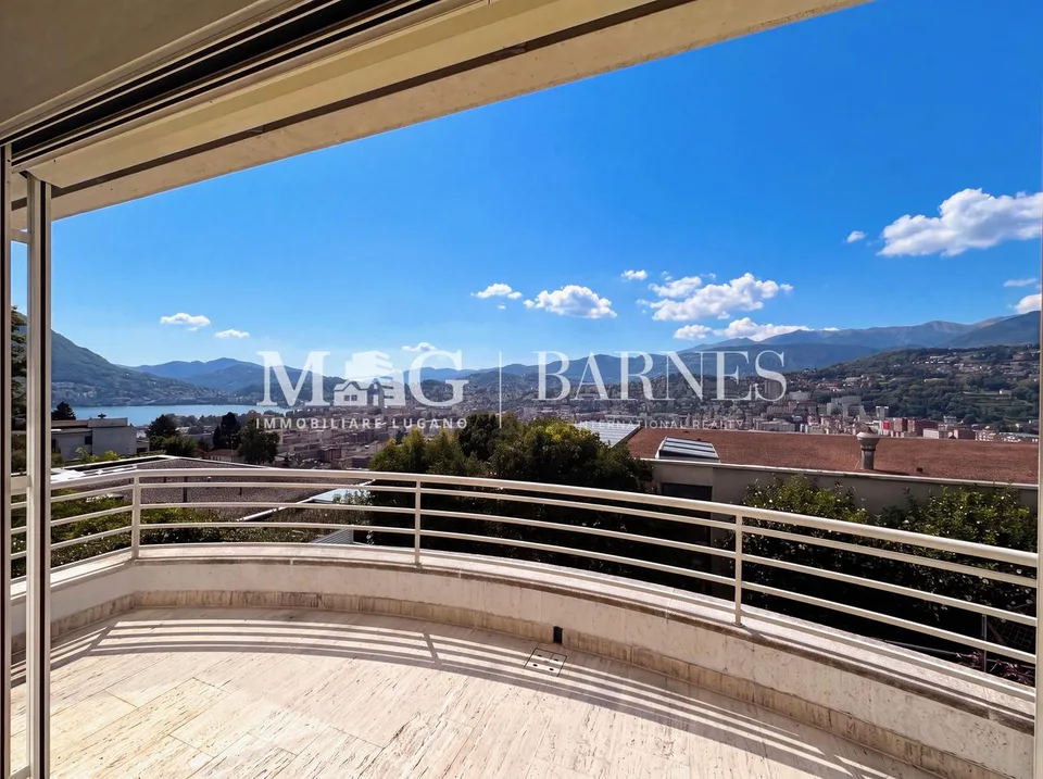 Lugano, Albonago | Esclusiva Villa con Giardino e Vista Panoramica