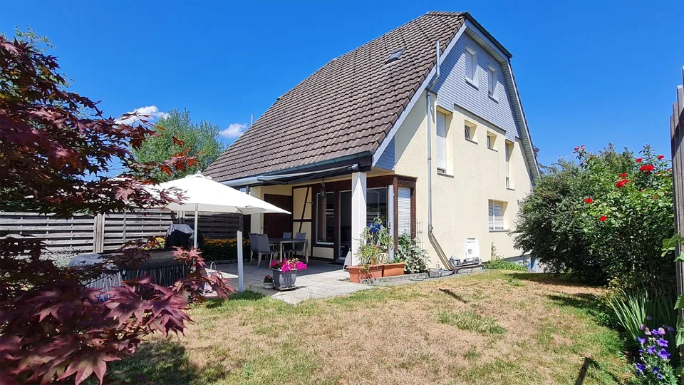 4.5-Zi-Doppeleinfamilienhaus, kinderfreundlich, sonnig, in Biberist