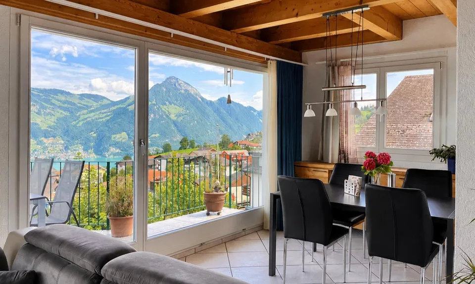 Vivere con una panoramica. La tua casa sopra il lago di Lucerna – foto 7 di 11