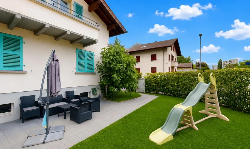 Family house with two apartments and great potential in Sion – photo 8 of 11
