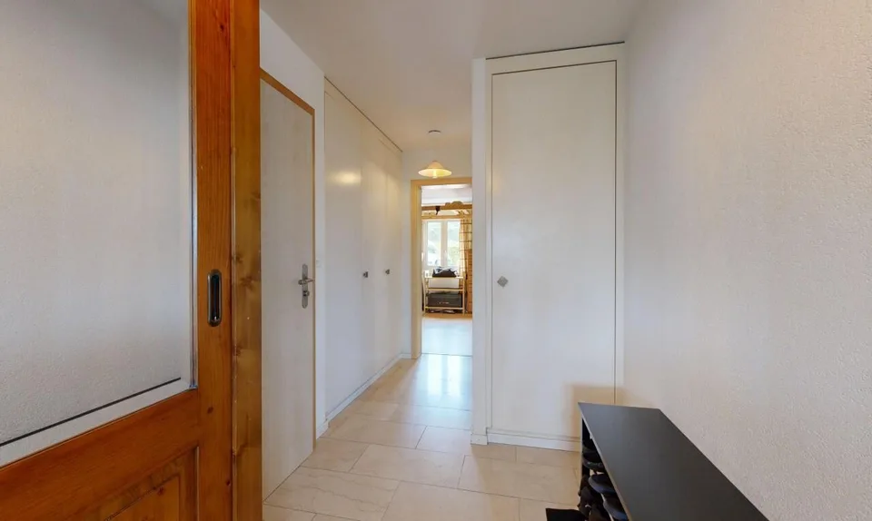 Appartement 5.5 pces lumineux avec vue lac et calme à Neuchâtel