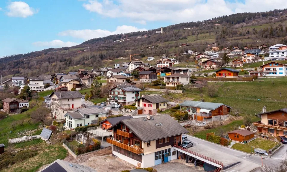 Immeuble de rendement avec fort potentiel de développement