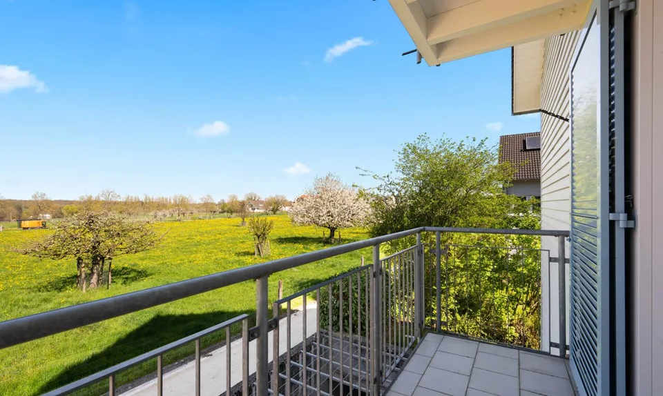 Charming semi-detached house with garden in a quiet location in Oberwil – photo 8 of 11