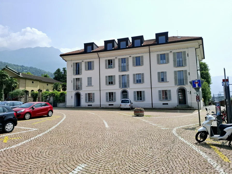 Moderno appartamento cittadino a Bellinzona, TI