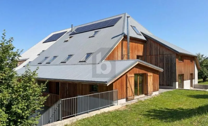 LUMINEUX, MODERNE & CONFORTABLE