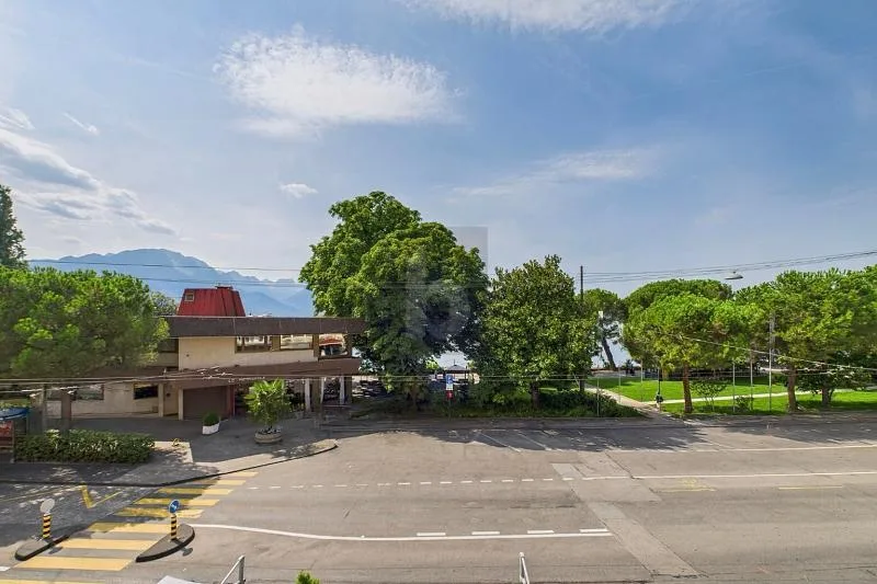 POUR INVESTISSEUR : AU COEUR DE MONTREUX AVEC VUE !