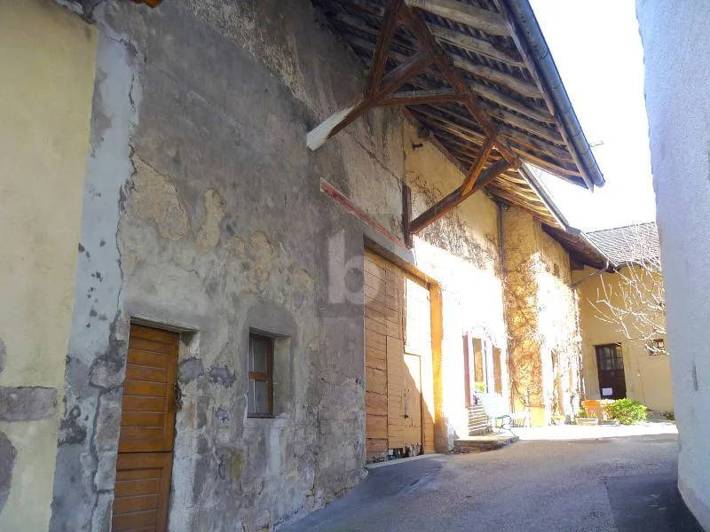 FERME À RÉNOVER