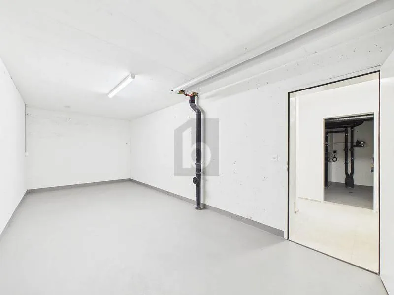 LIGHT, SPACE & PANORAMIC VIEW (C)