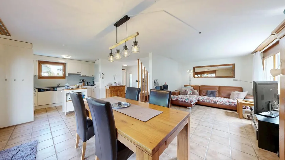 Freistehendes 5.5-Zimmer-Einfamilienhaus mit Garage