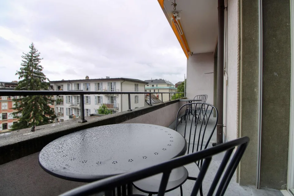 Lakeside Coliving Haven in Lausanne's Avenue de France