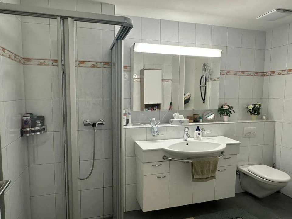 Grosszügige 3.5-Zimmer-Wohnung an ruhiger Lage