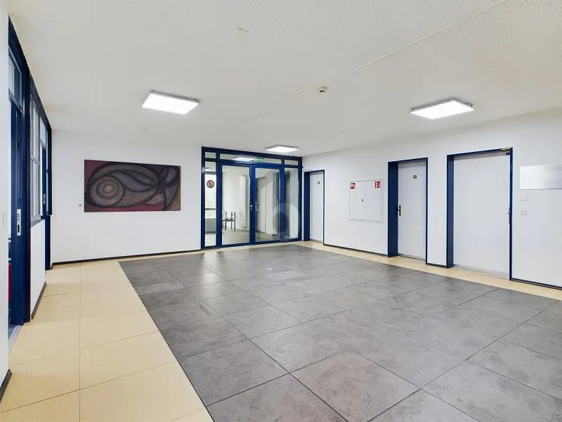 VON EINZEL-  BIS GROSSRAUMBÜRO (200/400/800 M2)