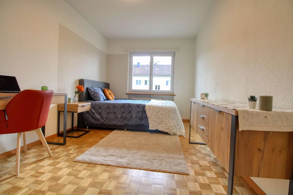 Quiet Urban Retreat Close to University in Irchel
