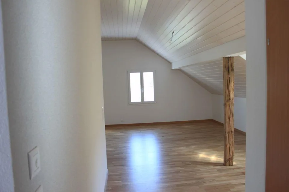 Wohnen in einer neueren Dachwohnung