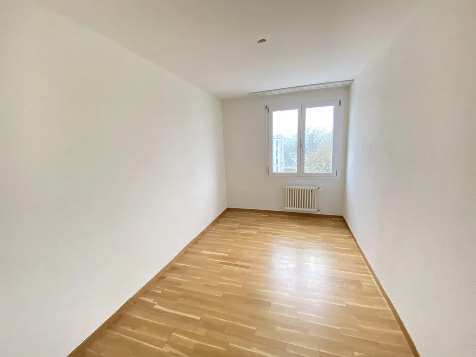 Geräumige und lichtdurchflutete 3.5-Zimmerwohnung in Erlinsbach zu ...