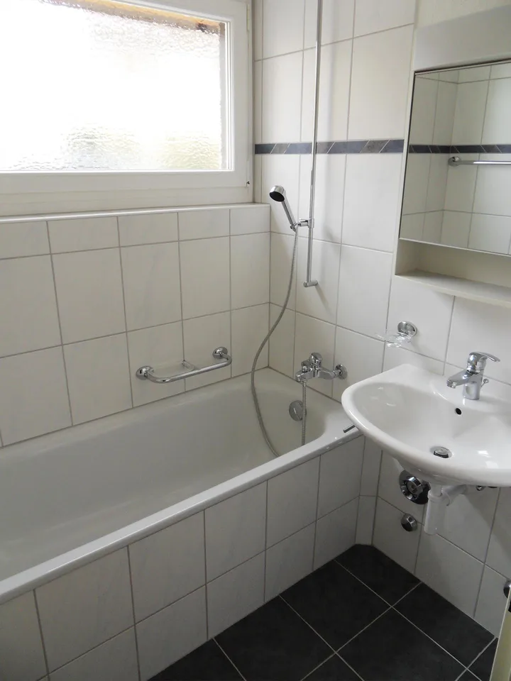 Helle, freundliche 3.5-Zimmerwohnung mit Blick ins Grüne in Villnac...