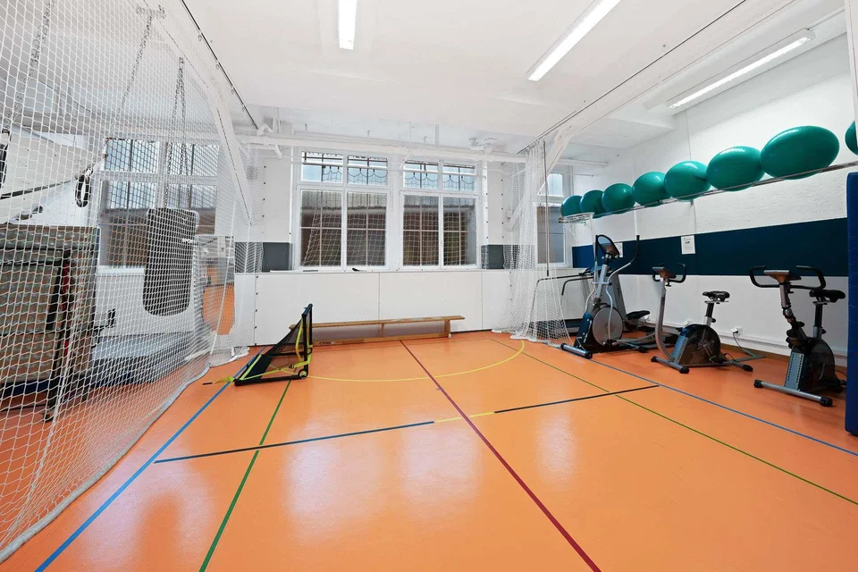 Turnhalle mit Büro im Herzen von St. Gallen
