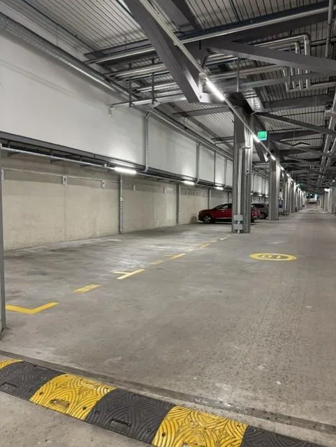 Zentral gelegener Einstellhallenplatz - Nähe Basel SBB