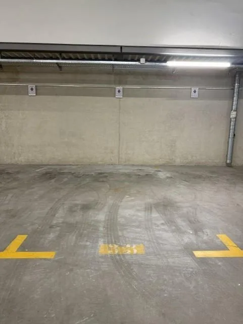Zentral gelegener Einstellhallenplatz - Nähe Basel SBB