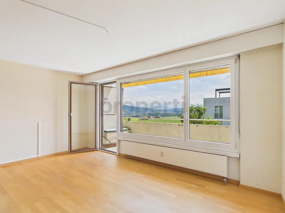 Sonniger Balkon, familienfreundliche Lage und eigener Parkplatz ink...