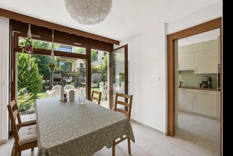 Dream living at the foot of Üetliberg - Stylish 6.5-room semi-detached house