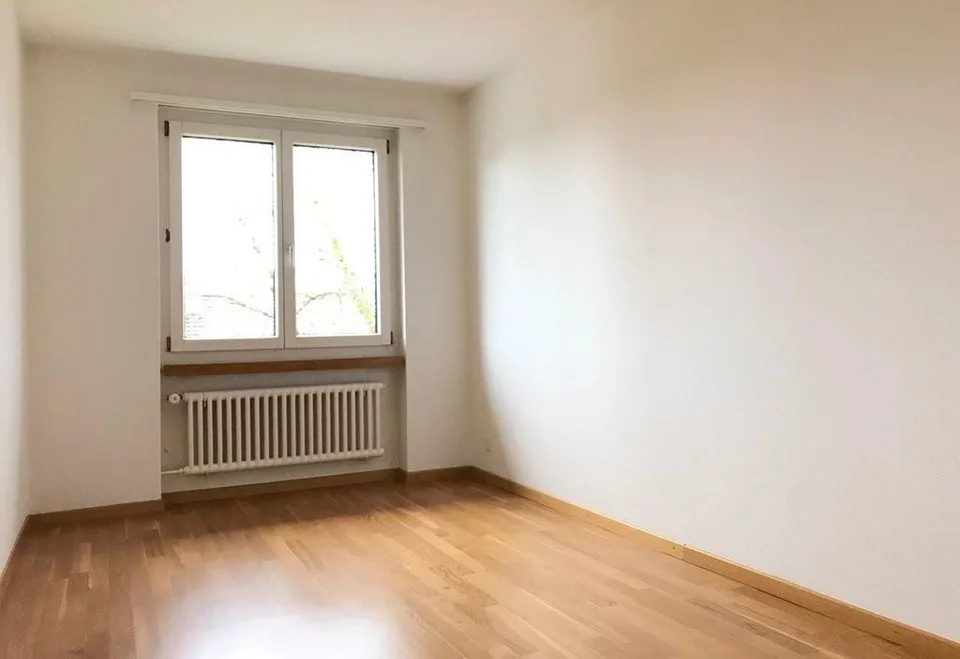 Befristete 4-Zimmerwohnung im Familienquartier zu vermieten