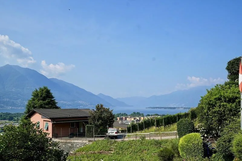 Baulandgrundstück von 353 m2 mit Bauprojekt an Seeblicklage / terre...